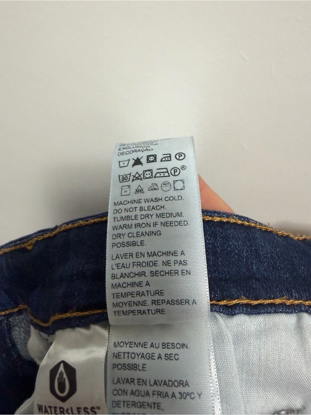 Levi's 726 High Rise Flare Leg Jeans Women’s Size 28x30 - Picture 9 of 10